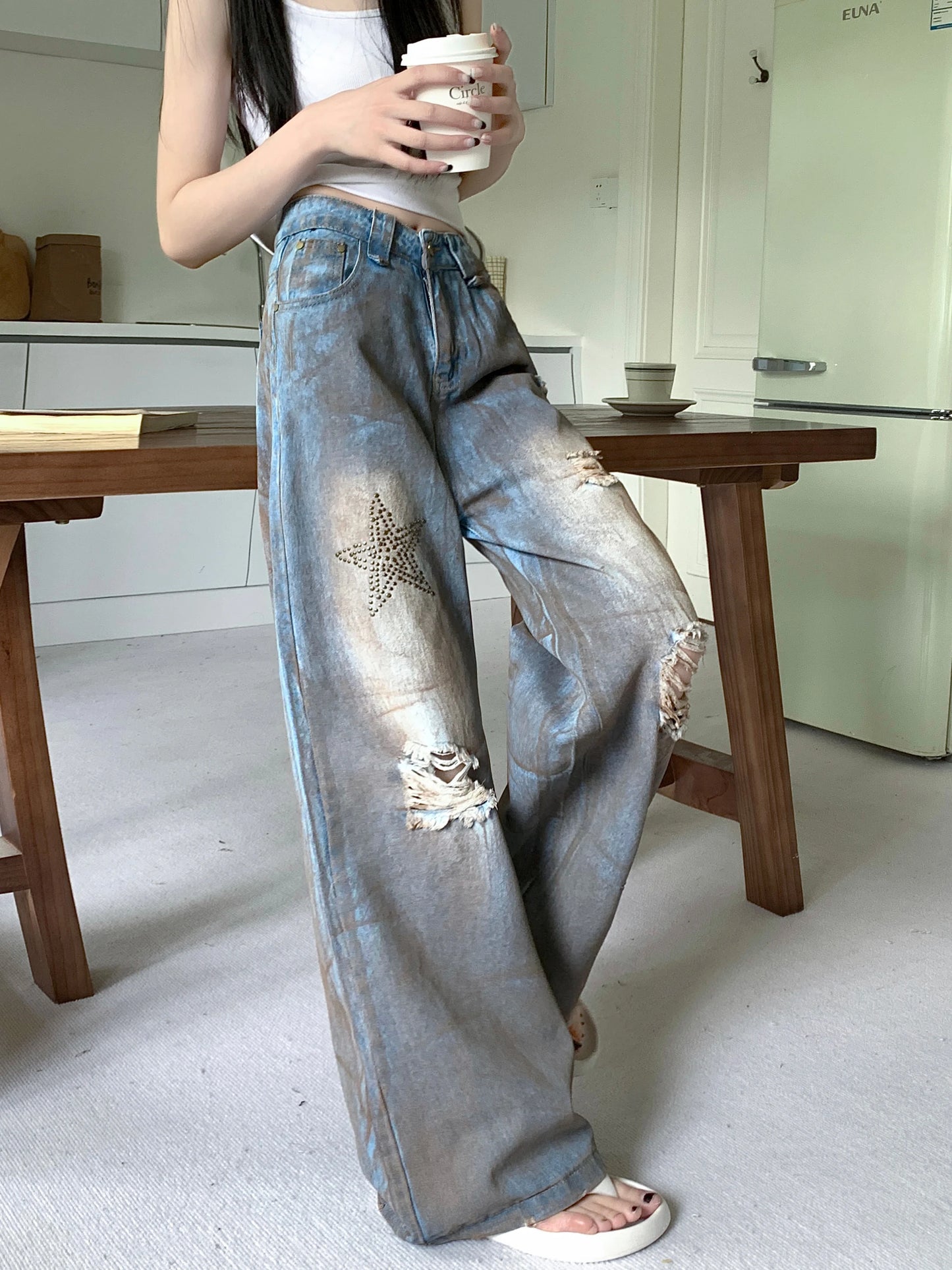 Retro American Style Star-Studded Mid-Rise Distressed Wide-Leg Jeans
